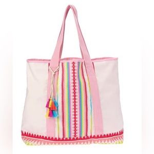 NWT/Adorable large lined Tote bag w/tassels. 21”W x 15”L